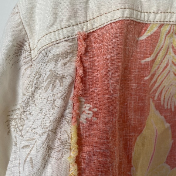 We The Free Chasing Waves Buttondown - Picture 4 of 7